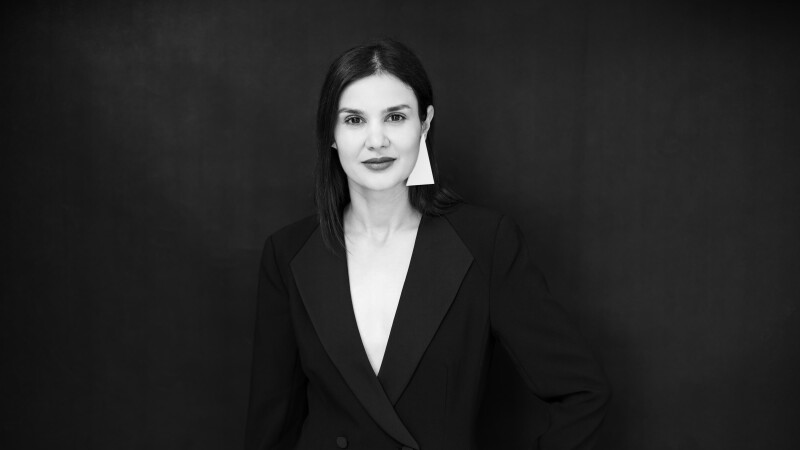Mara Coman @Harper's Bazaar x The Woman 6